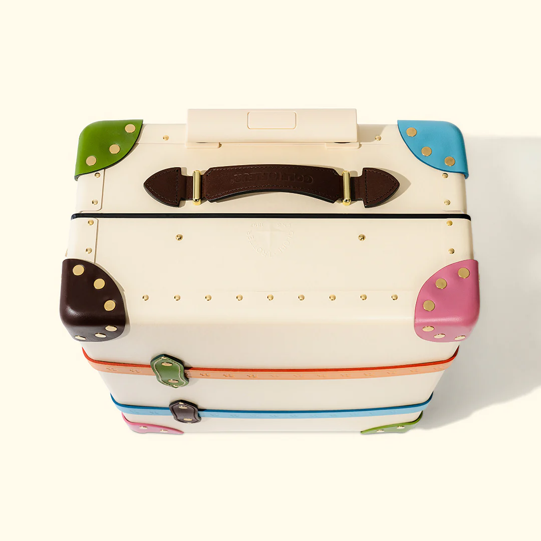Carry-On - Image 4